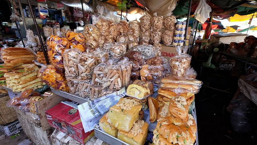 27-sphar leu market-02b